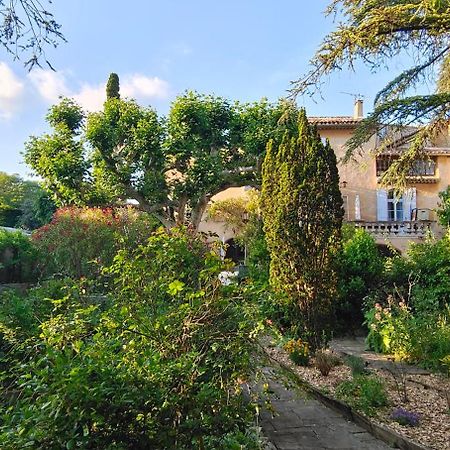Rue Du Chateau A Cabrieres D'Avignon Bed & Breakfast Bagian luar foto