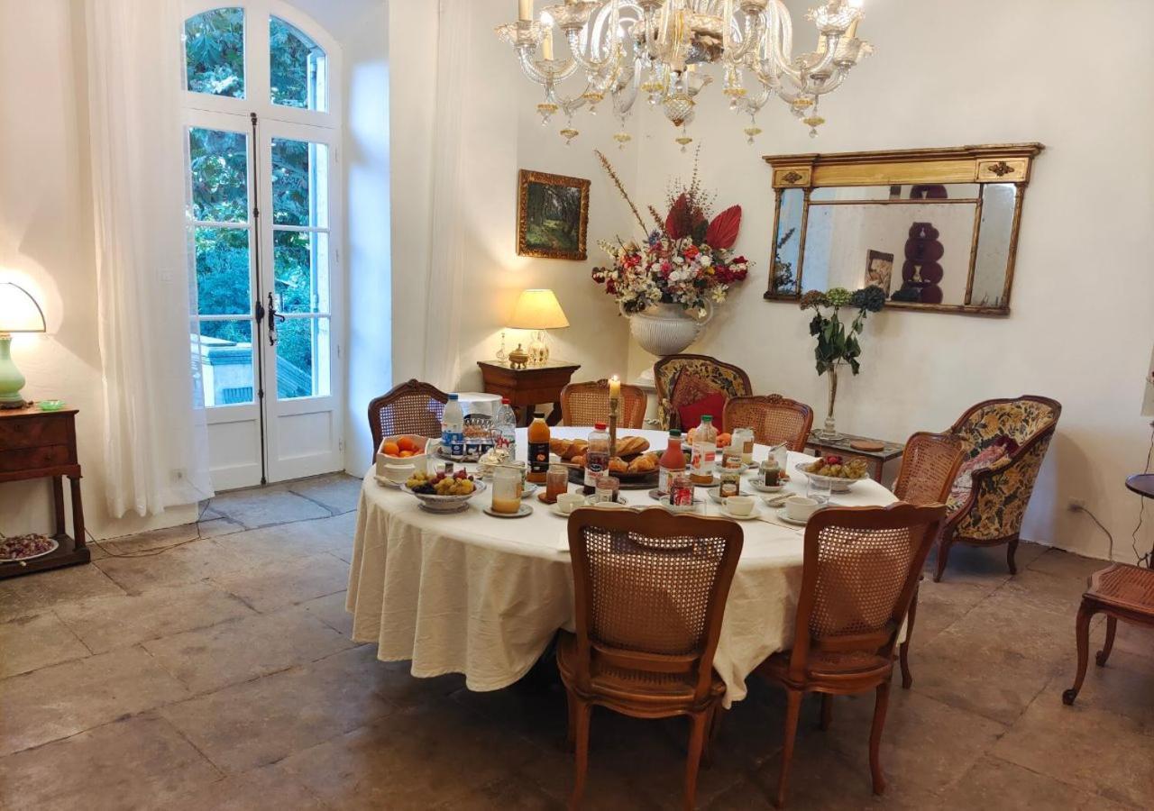 Rue Du Chateau A Cabrieres D'Avignon Bed & Breakfast Bagian luar foto