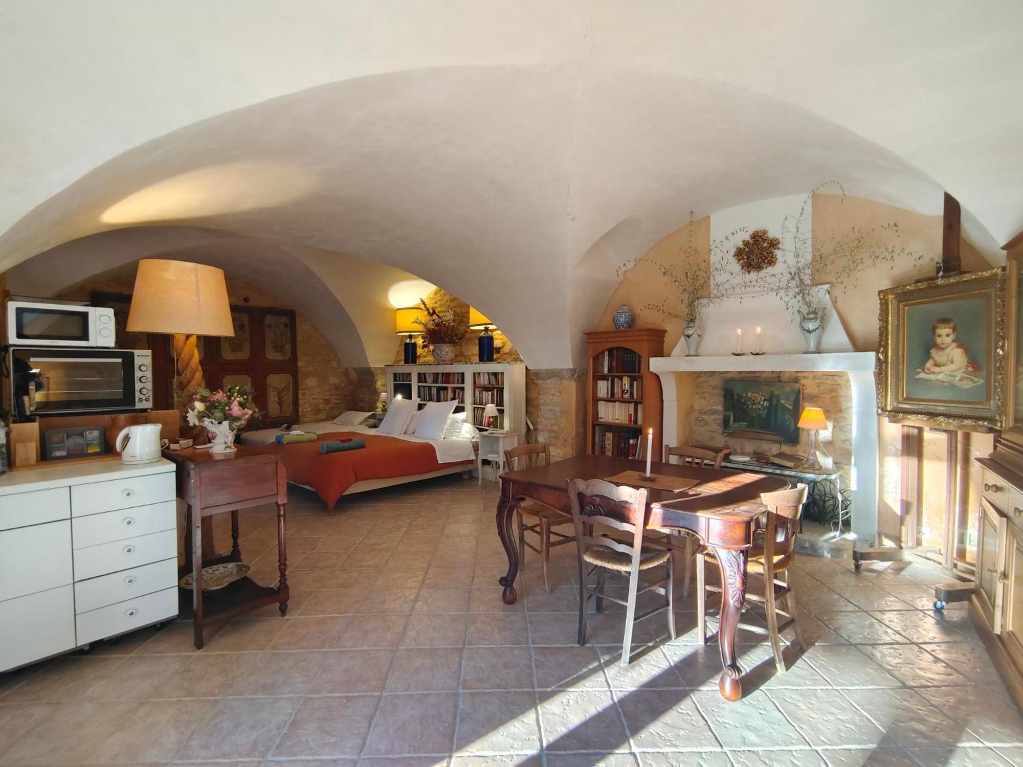 Rue Du Chateau A Cabrieres D'Avignon Bed & Breakfast Bagian luar foto