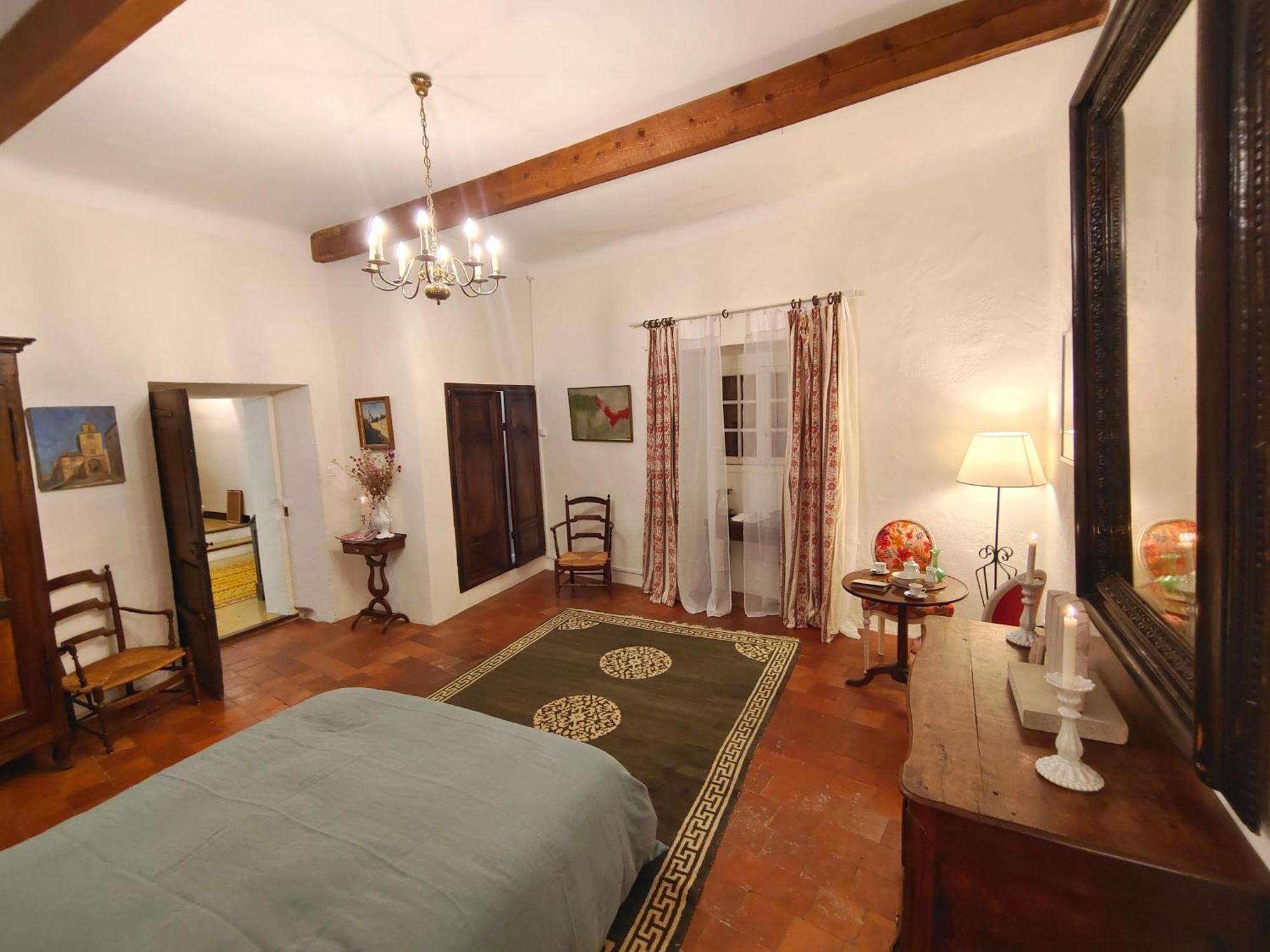 Rue Du Chateau A Cabrieres D'Avignon Bed & Breakfast Bagian luar foto