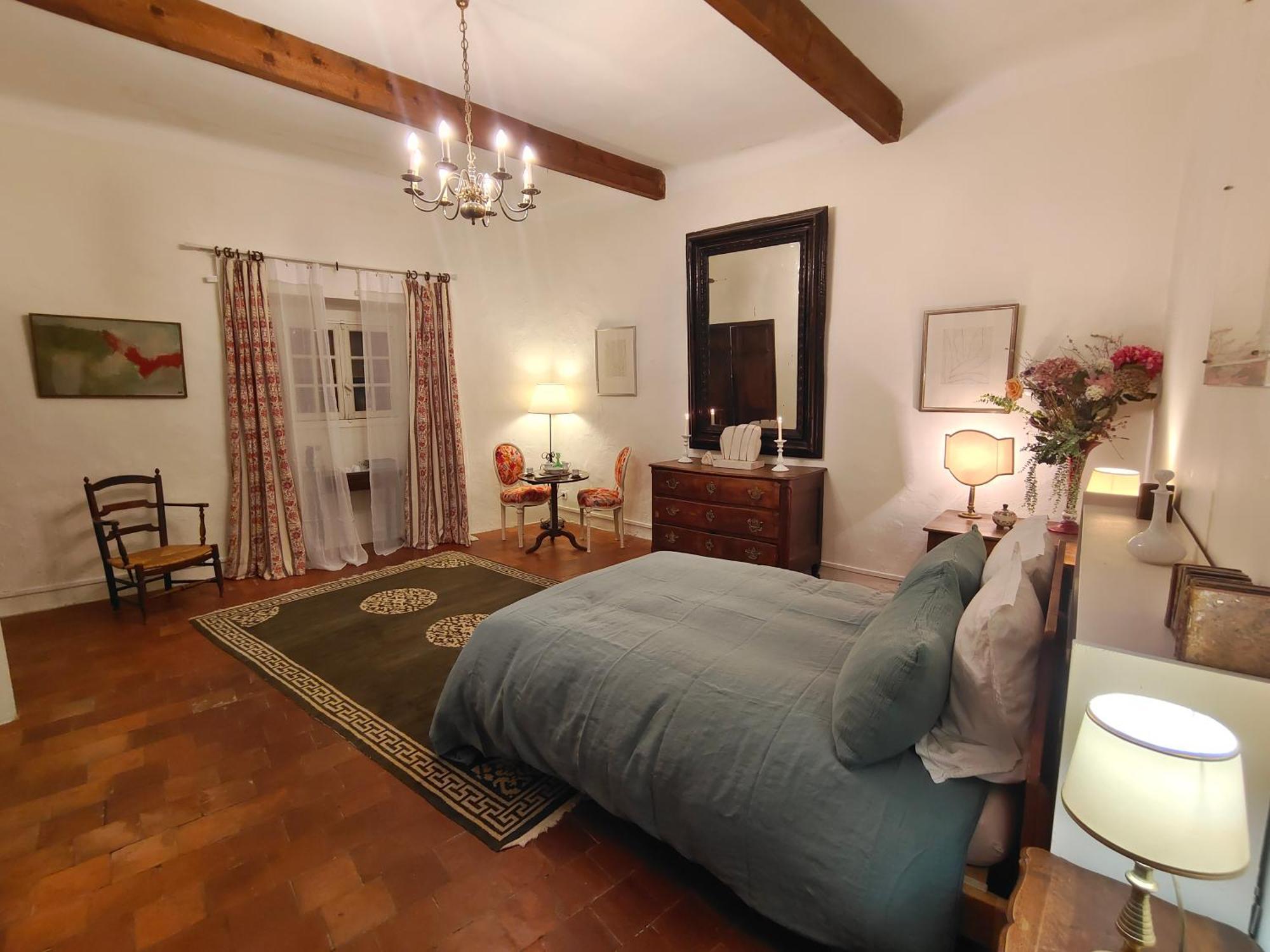 Rue Du Chateau A Cabrieres D'Avignon Bed & Breakfast Bagian luar foto