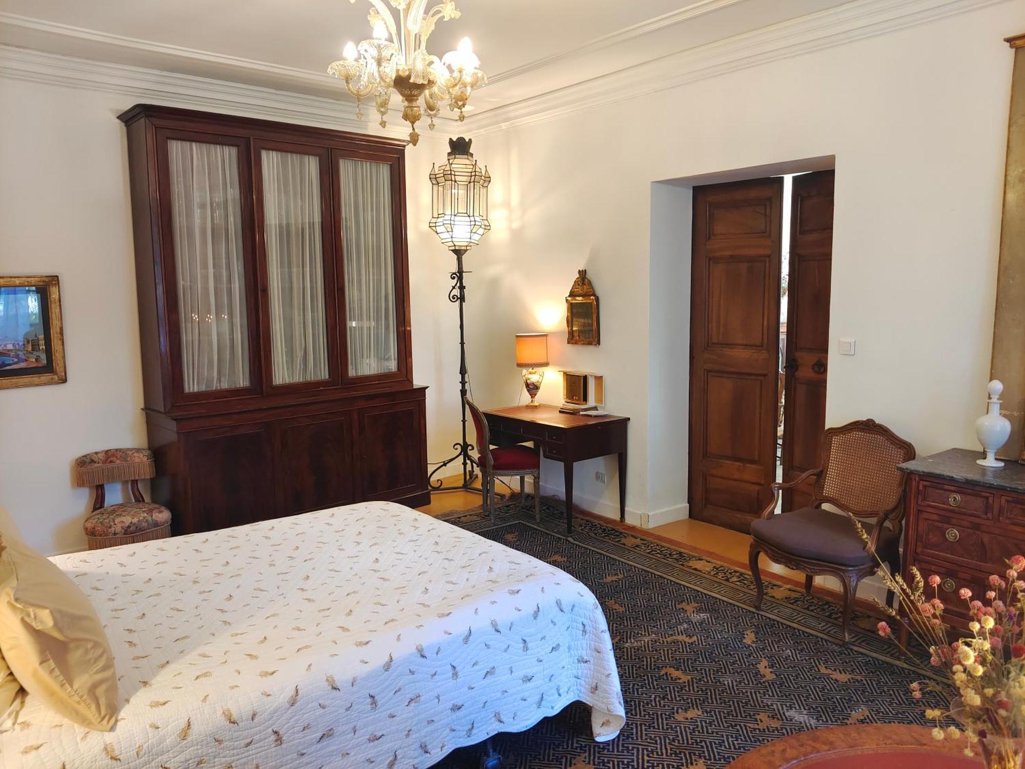 Rue Du Chateau A Cabrieres D'Avignon Bed & Breakfast Bagian luar foto